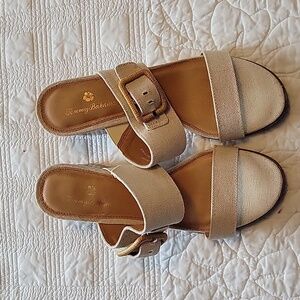 Sandals - excellent condition.